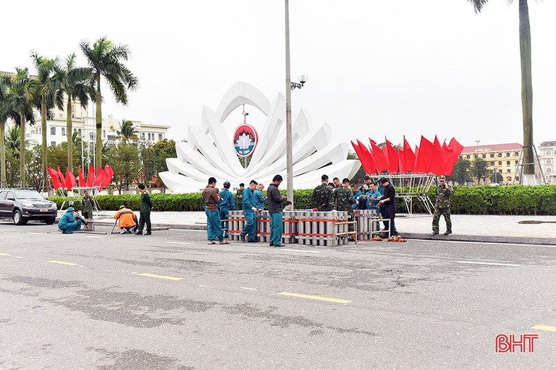 3.500 quả pháo hoa lên nòng sẵn sàng cho đêm giao thừa ở TP Hà Tĩnh