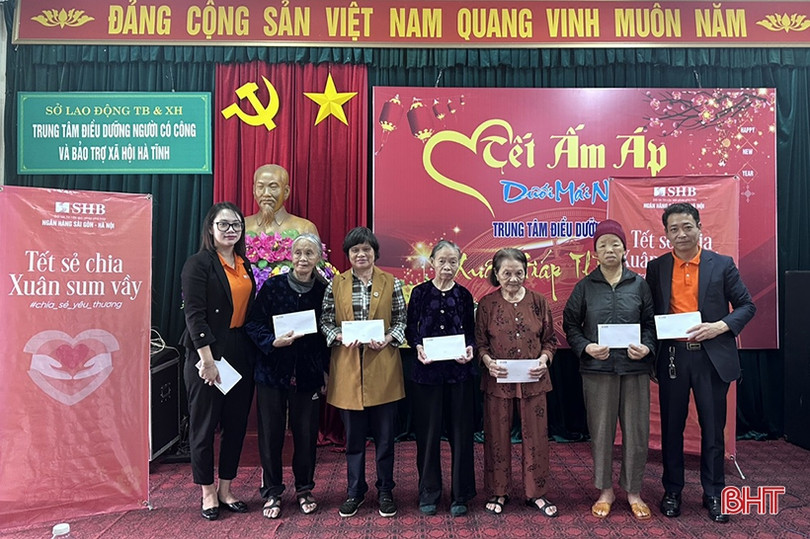 SHB Hà Tĩnh tặng quà người có công và đối tượng bảo trợ xã hội