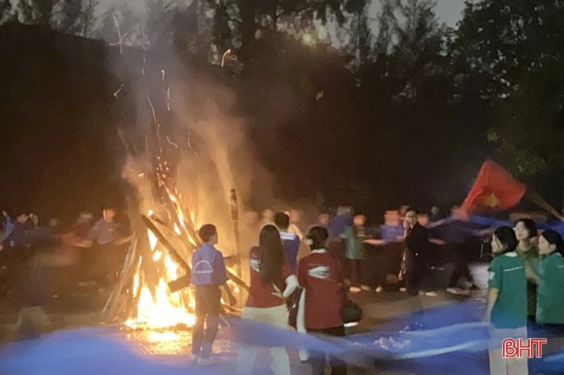 Tết đầm ấm ở Làng Trẻ em mồ côi Hà Tĩnh