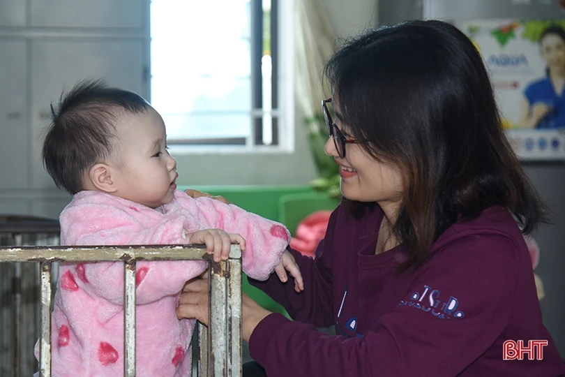 Tết đầm ấm ở Làng Trẻ em mồ côi Hà Tĩnh