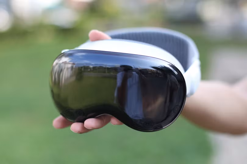 Kính Apple Vision Pro về Việt Nam, giá 165 triệu đồng