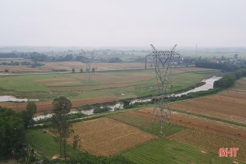 Hà Tĩnh nỗ lực hoàn thành bàn giao 285 vị trí móng cột đường dây 500 kV