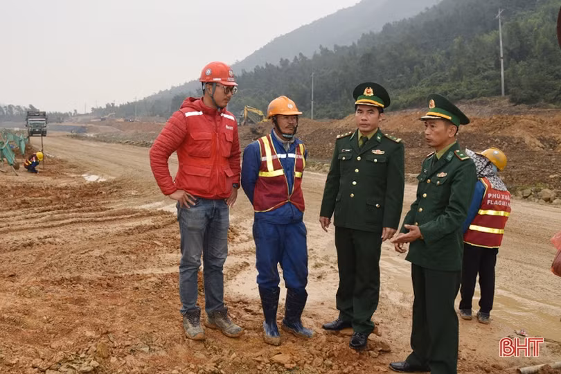 Những ngày giáp tết của lính biên phòng Hà Tĩnh