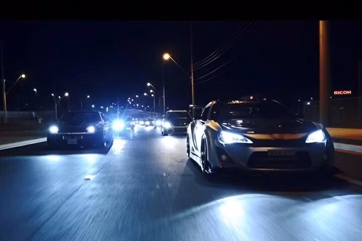 Điều khiển xe không có đèn tín hiệu bị phạt bao nhiêu tiền?