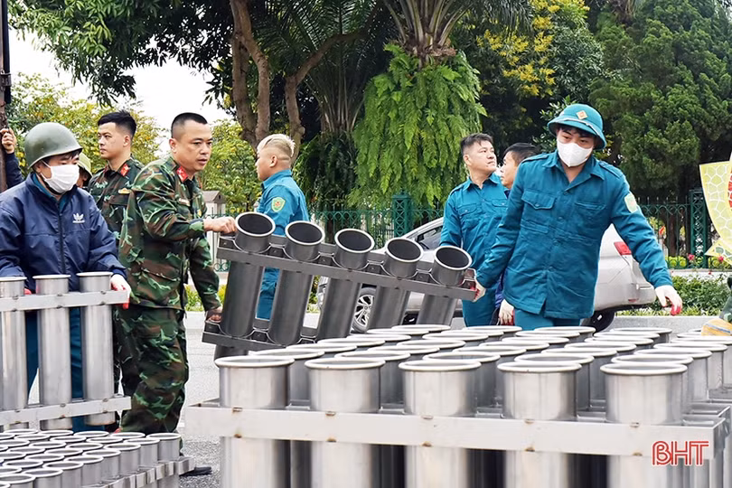 3.500 quả pháo hoa lên nòng sẵn sàng cho đêm giao thừa ở TP Hà Tĩnh