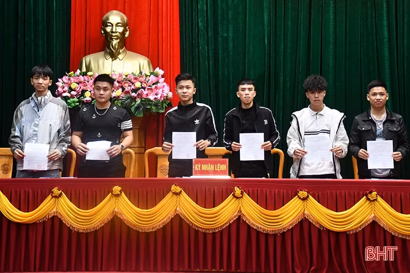 TX Kỳ Anh tổ chức gặp mặt quân nhân xuất ngũ và thanh niên nhập ngũ