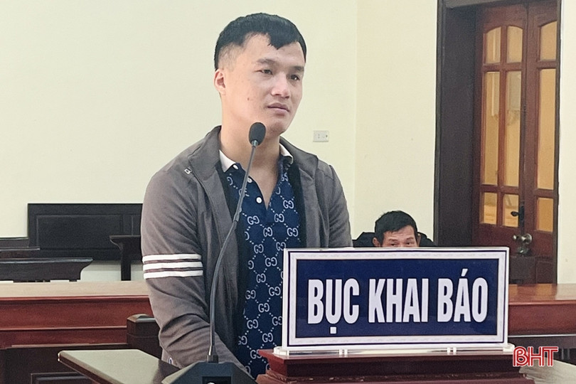 Trộm 32 thanh thép, bóc lịch 15 tháng tù giam