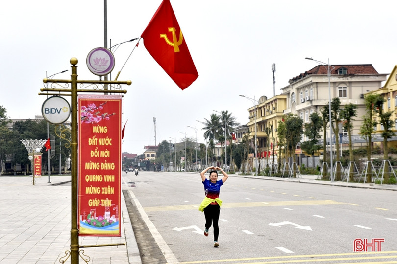 Thành Sen thanh bình ngày đầu năm mới