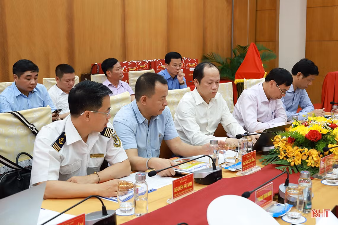 Hà Tĩnh - Tân Cảng Sài Gòn ký ghi nhớ hợp tác lĩnh vực cảng biển, logistics