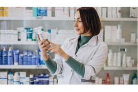 Dược sĩ bán thuốc: Vai trò, công việc hàng ngày và mức lương thực tế