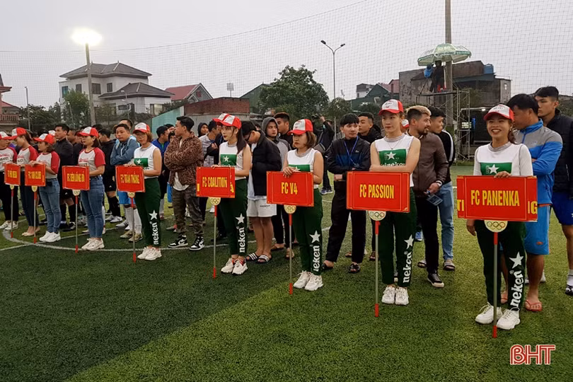 Khởi tranh Giải bóng đá Cúp Nha khoa Mai Hùng Group