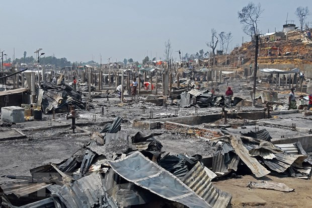 15 người thiệt mạng và 400 người mất tích sau vụ cháy trại tị nạn ở Bangladesh