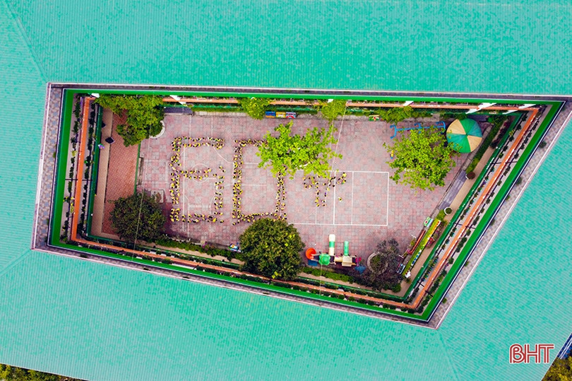 Các bé mầm non Trí Đức gửi gắm thông điệp “vì một hành tinh xanh”