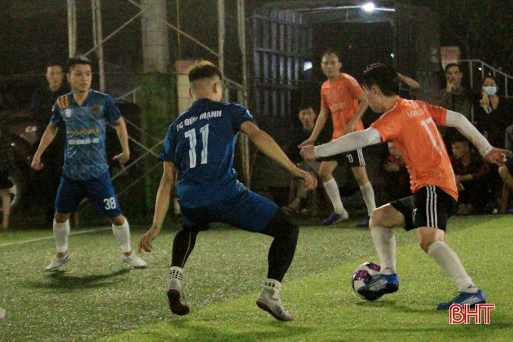 FC Đức Mạnh vô địch Cúp nha khoa Mai Hùng Group