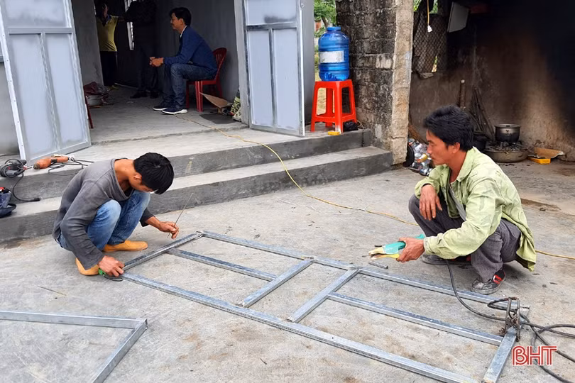 Có nhà kiên cố tránh bão lũ, người dân Kỳ Anh mừng rơi nước mắt