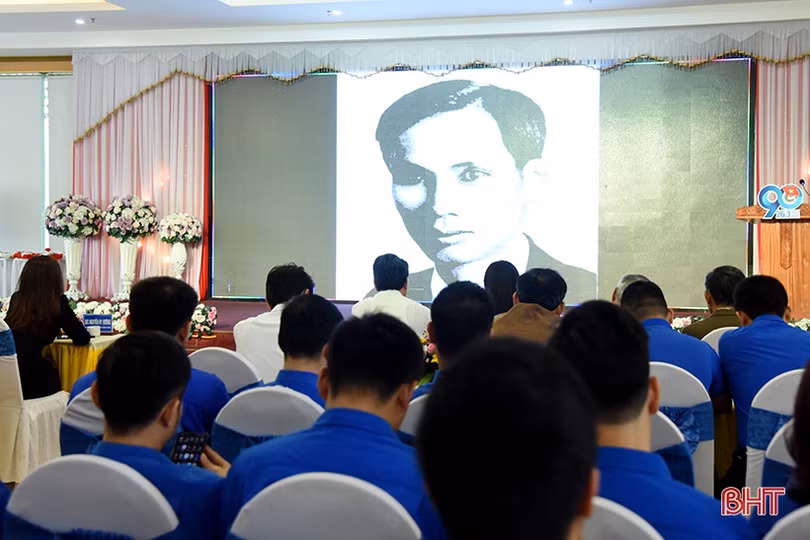 Đoàn Khối CCQ&DN Hà Tĩnh tiếp tục xây dựng lý tưởng cách mạng cao đẹp