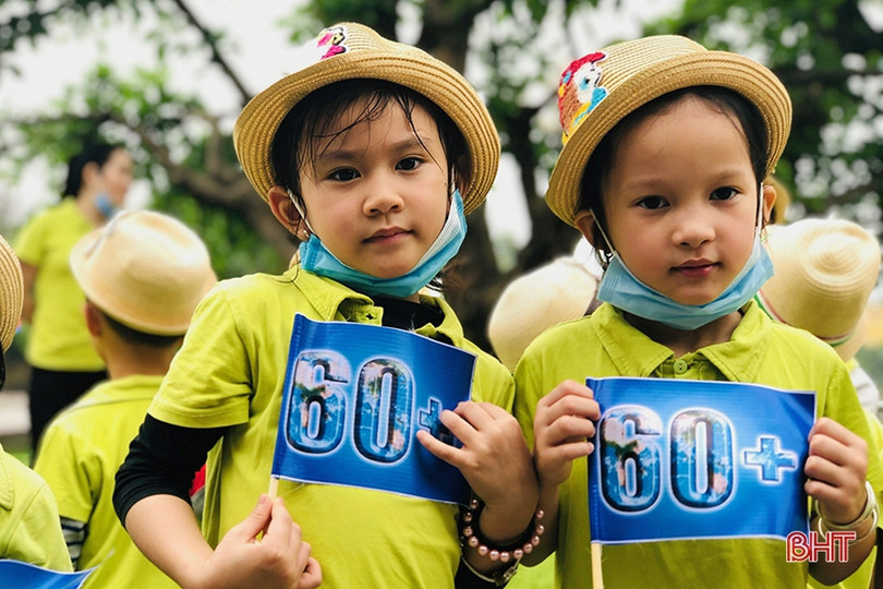 Các bé mầm non Trí Đức gửi gắm thông điệp “vì một hành tinh xanh”