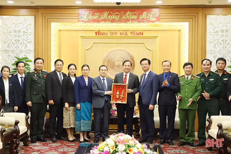 Thắt chặt quan hệ hữu nghị giữa Hà Tĩnh với các tỉnh nước bạn Lào