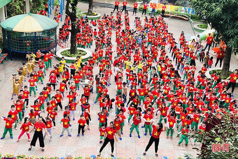 Các bé mầm non Trí Đức gửi gắm thông điệp “vì một hành tinh xanh”