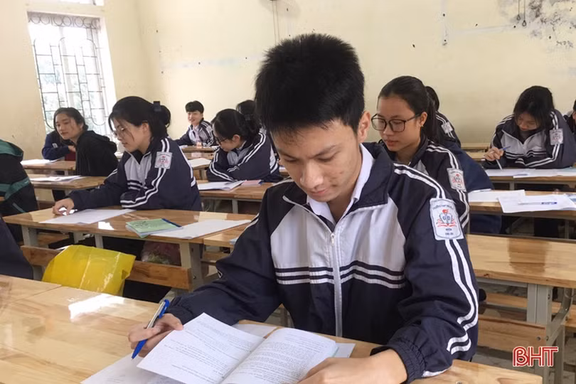 Nam sinh trường làng Hà Tĩnh “bật mí” hành trình giành giải Nhất môn Toán tỉnh lớp 11