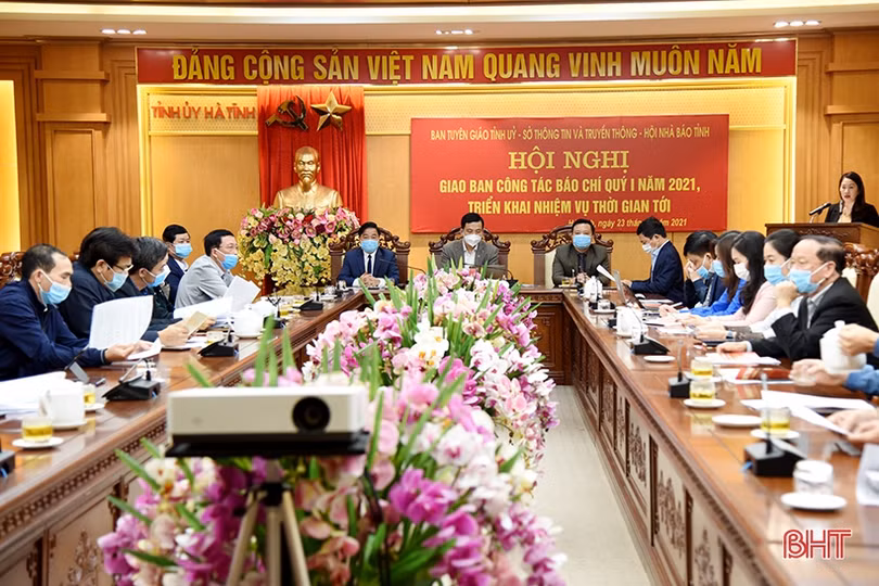 Tập trung tuyên truyền hướng tới kỷ niệm 190 năm thành lập, 30 năm tái lập tỉnh Hà Tĩnh