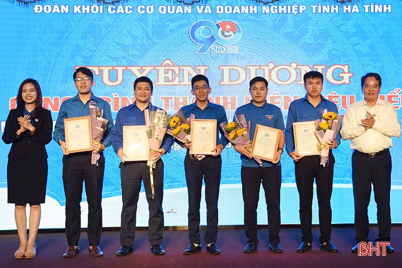 Đoàn Khối CCQ&DN Hà Tĩnh tiếp tục xây dựng lý tưởng cách mạng cao đẹp