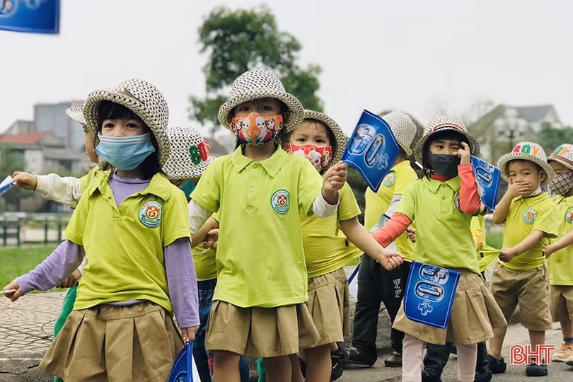 Các bé mầm non Trí Đức gửi gắm thông điệp “vì một hành tinh xanh”