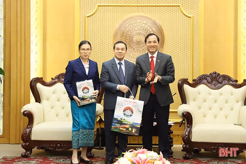 Thắt chặt quan hệ hữu nghị giữa Hà Tĩnh với các tỉnh nước bạn Lào