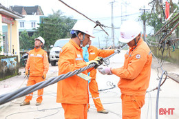 Giữ dòng điện ổn định, an toàn dịp cuối năm