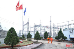 Thầm lặng canh giữ nguồn sáng mùa xuân