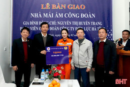Trao “Mái ấm công đoàn” cho hoàn cảnh khó khăn của Công ty Điện lực Hà Tĩnh