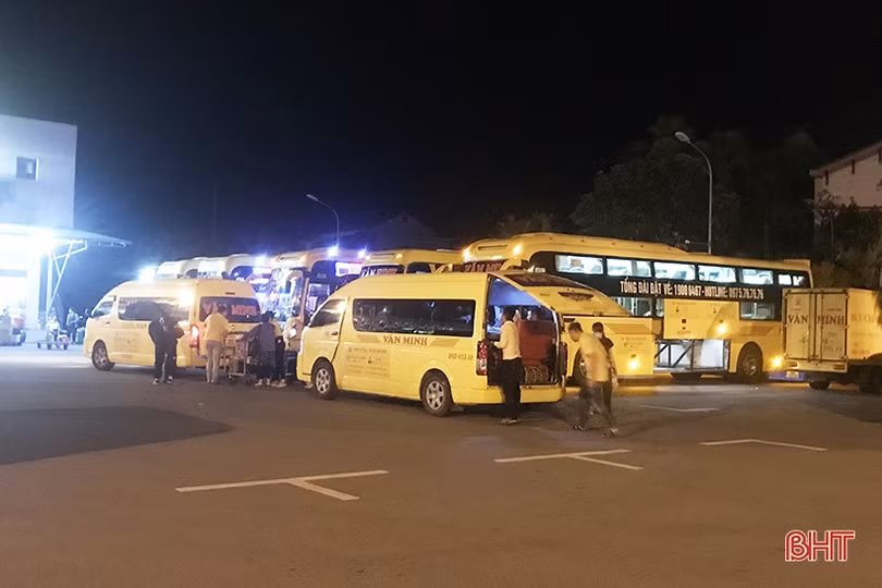 Nhiều tuyến xe khách ở Hà Tĩnh “cháy vé” dịp nghỉ lễ 2/9