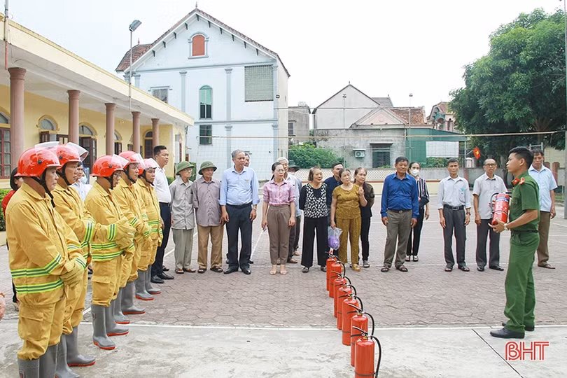 Ra mắt mô hình “Tổ liên gia an toàn phòng cháy chữa cháy” ở Nghi Xuân
