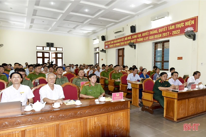 TX Hồng Lĩnh: Khen thưởng 17 tập thể, cá nhân trong phong trào toàn dân bảo vệ an ninh Tổ quốc