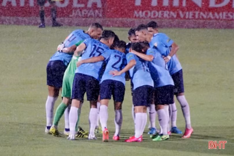 Thi đấu nỗ lực, Hồng Lĩnh Hà Tĩnh vẫn trắng tay trên sân Thống Nhất