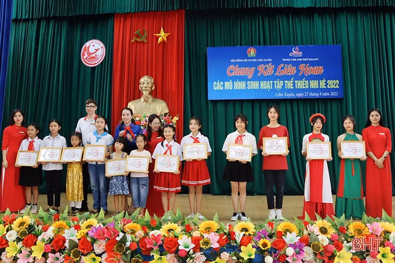 Sôi nổi liên hoan các mô hình sinh hoạt tập thể thiếu nhi hè ở Cẩm Xuyên