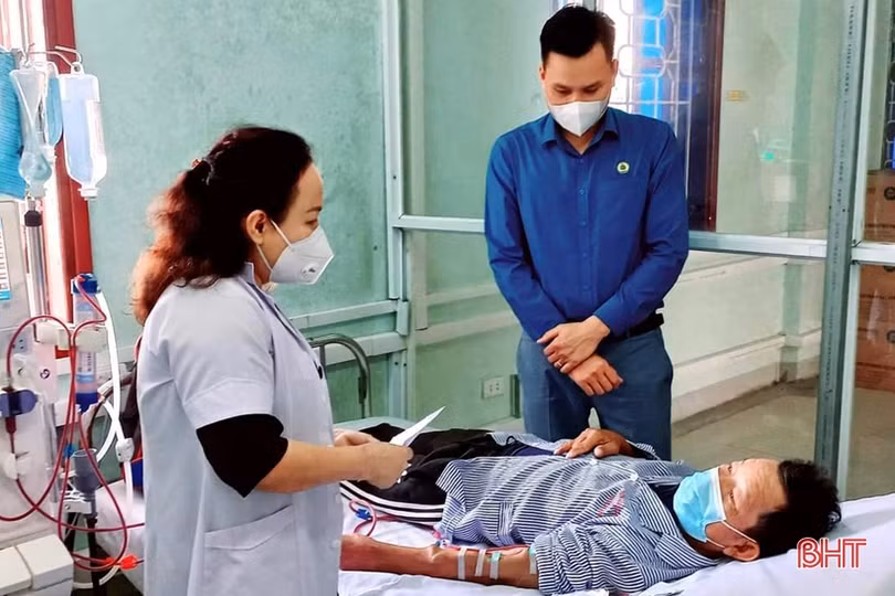 Các cơ sở y tế Hà Tĩnh tích cực san sẻ khó khăn với người bệnh