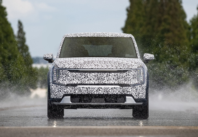 Bản chạy thử xe điện Kia EV9 lộ diện