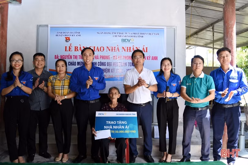 BIDV Nam Hà Tĩnh hỗ trợ xây dựng 3 ngôi nhà nhân ái ở huyện Kỳ Anh
