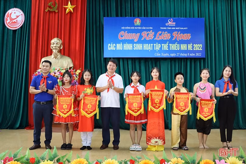 Sôi nổi liên hoan các mô hình sinh hoạt tập thể thiếu nhi hè ở Cẩm Xuyên