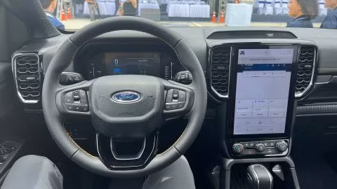 Ford Ranger 2023 chính thức ra mắt tại Việt Nam