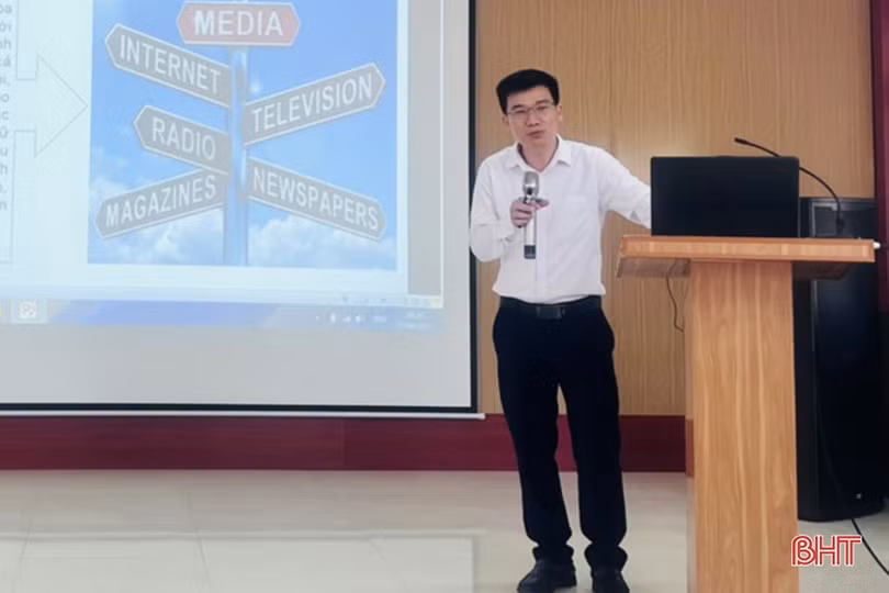 70 cán bộ các sở, ngành ở Hà Tĩnh học kỹ năng phát ngôn, cung cấp thông tin cho báo chí
