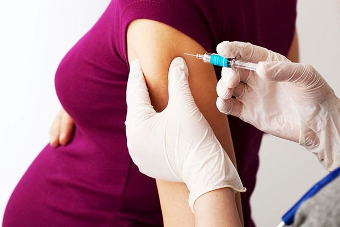 Mẹ tiêm phòng cúm giúp giảm tỉ lệ nhập viện cho con