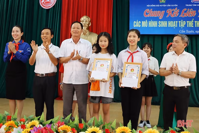 Sôi nổi liên hoan các mô hình sinh hoạt tập thể thiếu nhi hè ở Cẩm Xuyên