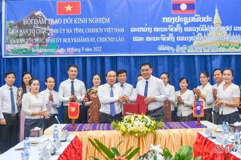 Ban Tổ chức hai tỉnh Hà Tĩnh và Bôlykhămxay tăng cường hợp tác, trao đổi kinh nghiệm