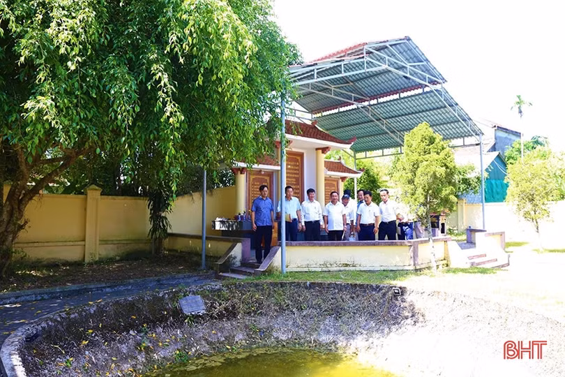 Giữ di tích lịch sử văn hóa ở “làng đỏ” trường tồn với thời gian