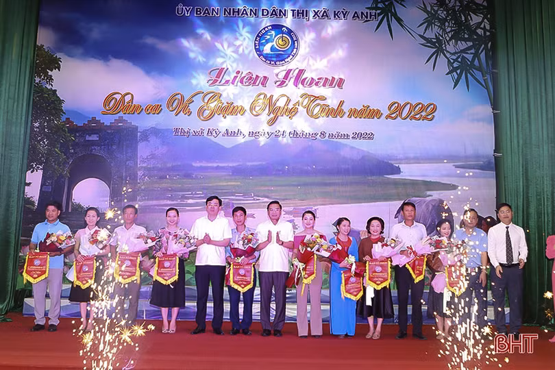 Khai mạc Liên hoan Dân ca ví, giặm Nghệ Tĩnh TX Kỳ Anh năm 2022