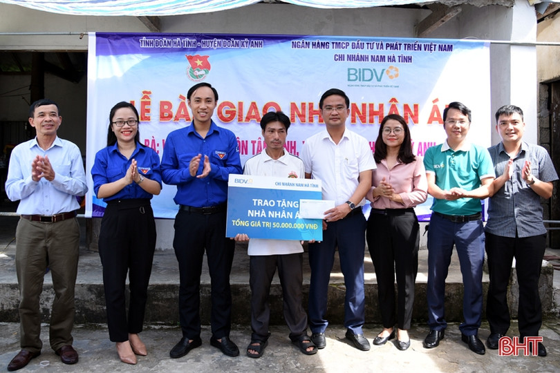 BIDV Nam Hà Tĩnh hỗ trợ xây dựng 3 ngôi nhà nhân ái ở huyện Kỳ Anh