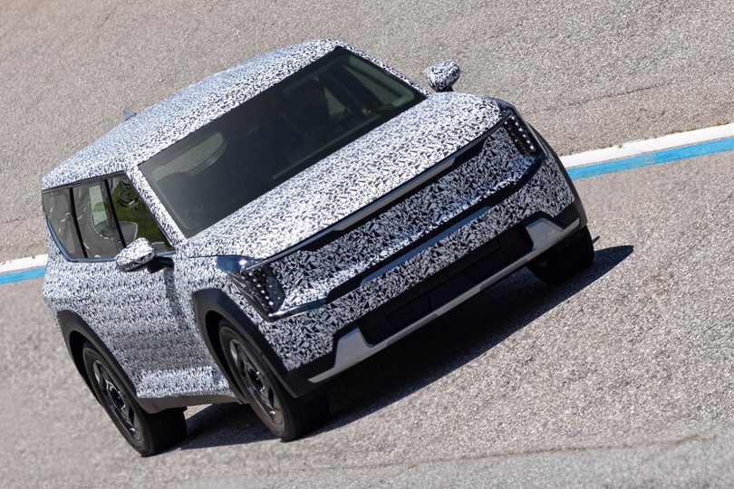 Bản chạy thử xe điện Kia EV9 lộ diện