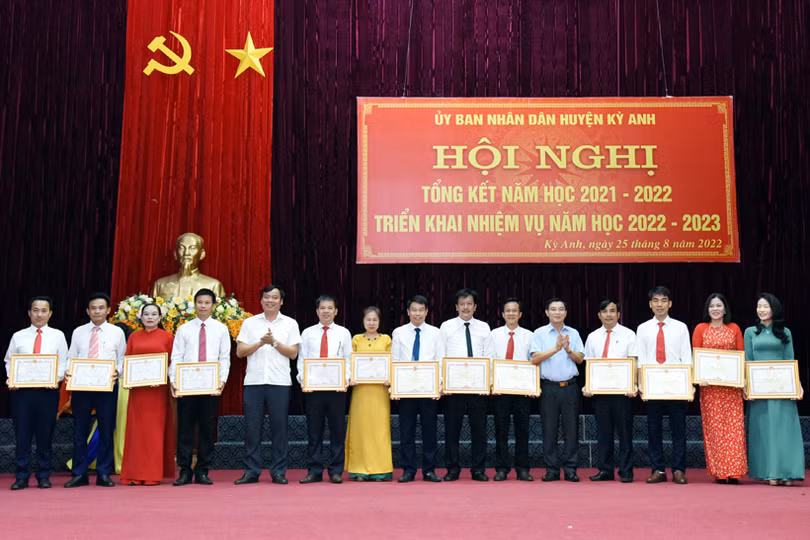 Các địa phương triển khai nhiệm vụ năm học 2022-2023